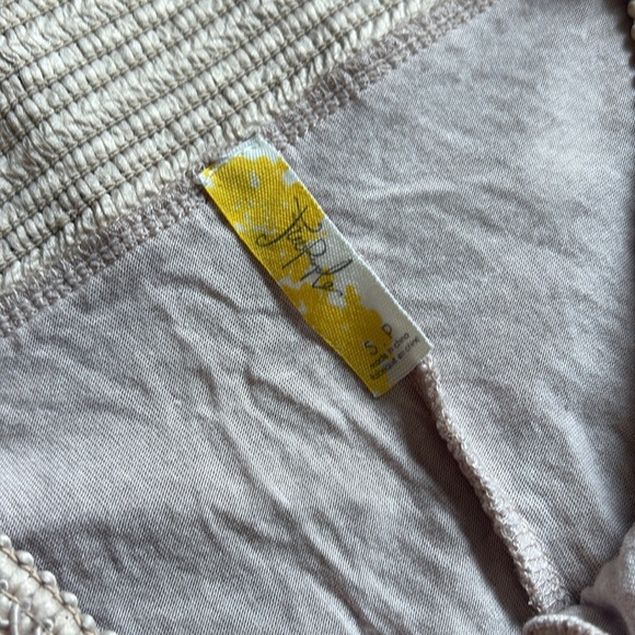 Free People size small Elegant Cream/pink mermaid  Skirt- asymmetrical hem - Picture 4 of 7